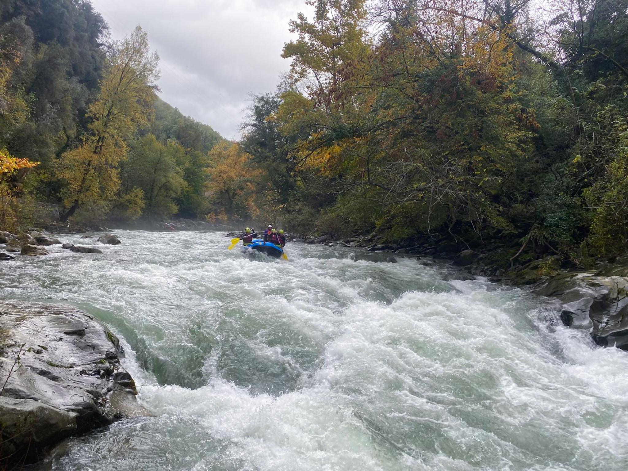 Avventura sul Torrente Lima: quando il fiume diventa racconto